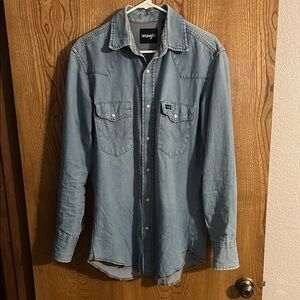 Men’s Wrangler Denim Pearl Snap Button Down Work Shirt Size Medium